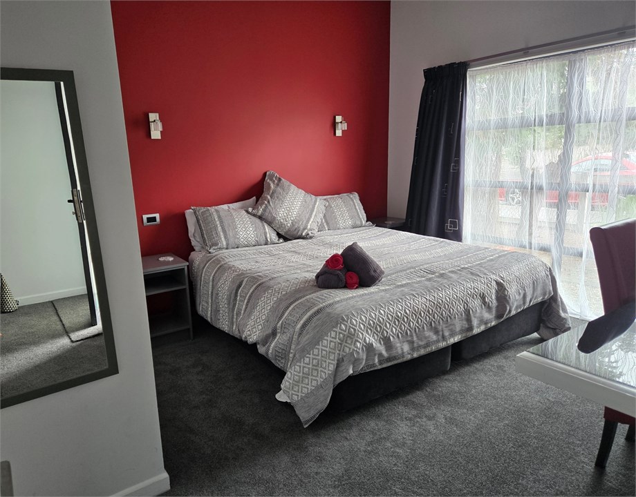 Super-king or twin single configuration