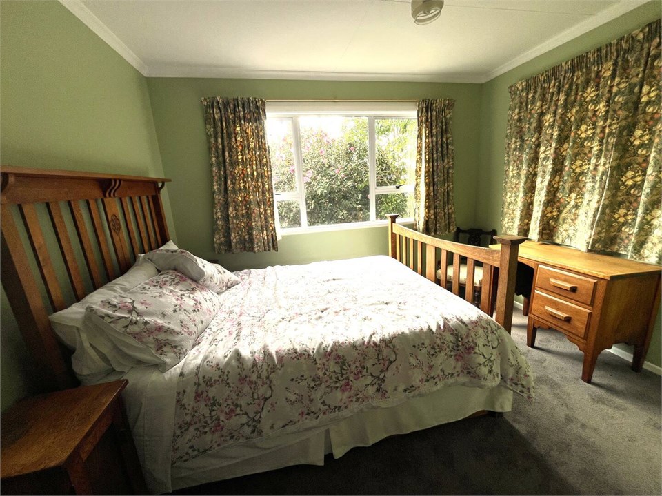 Bedroom 3 - ground floor, garden outlook