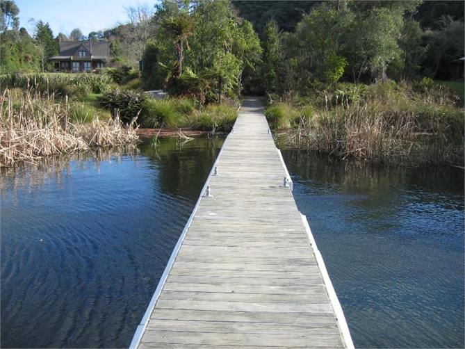 Personal shared jetty space