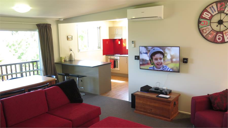 Lounge / Kitchen / Dining