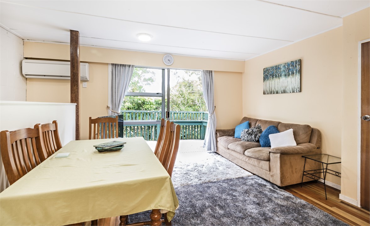 Lincoln Retreat Autumn discount Tawa Holiday Home for rent Holiday