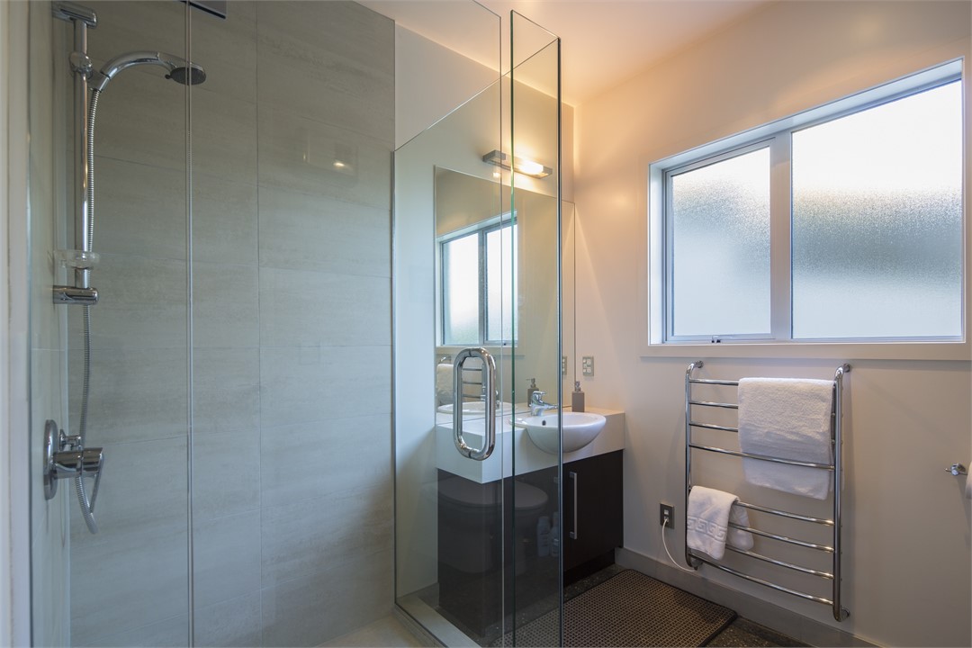 family bathroom; towels & toiletries provided