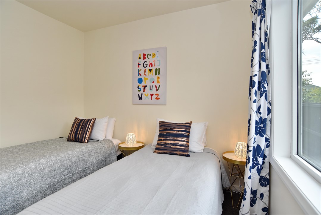 Double room (2) with 2 Single beds