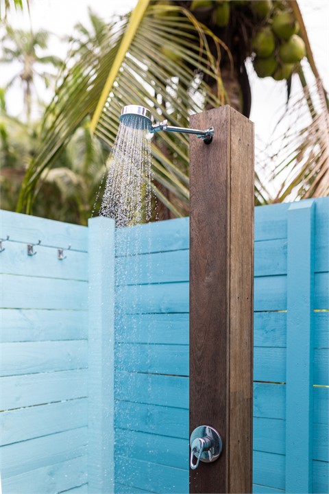 Outdoor shower off the main ensuite