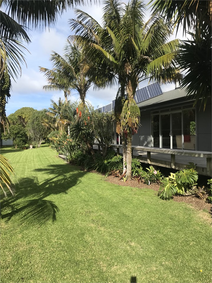 Private established gardens