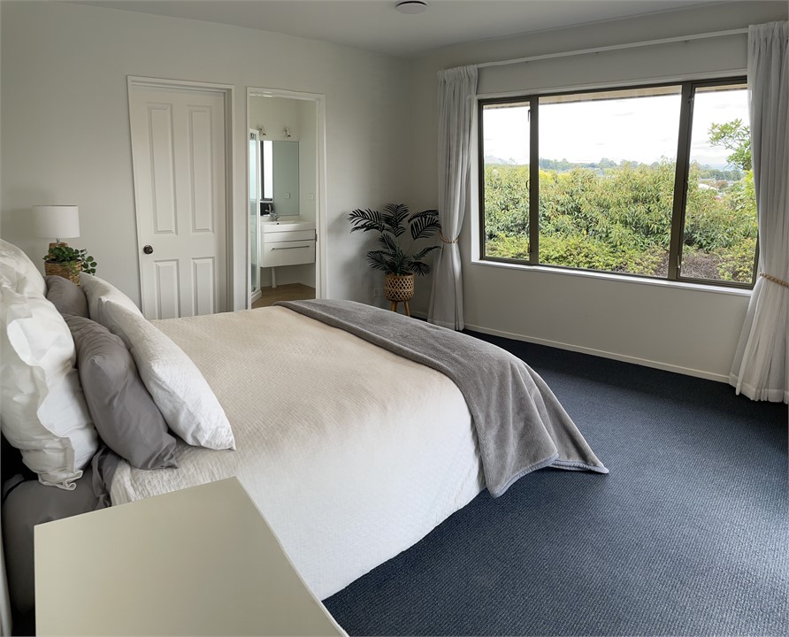 Master Bedroom & Ensuite