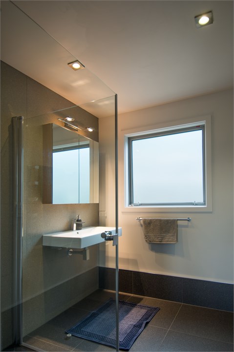Main bathroom