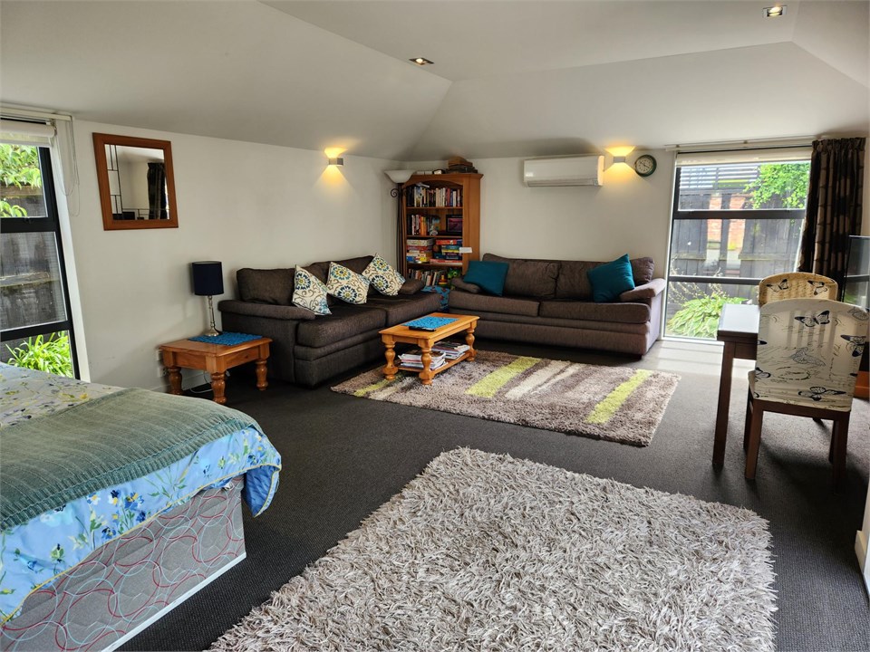 Spacious lounge area. King single, single and doub