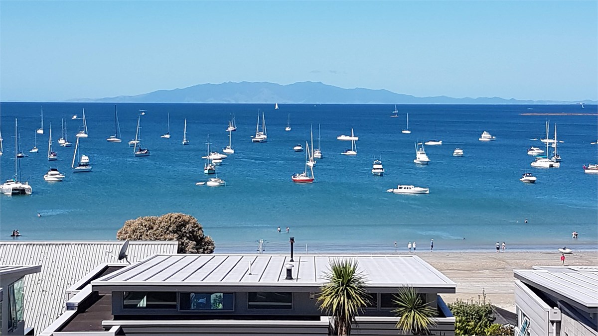 Oneroa Bay - 3.5km walk or drive