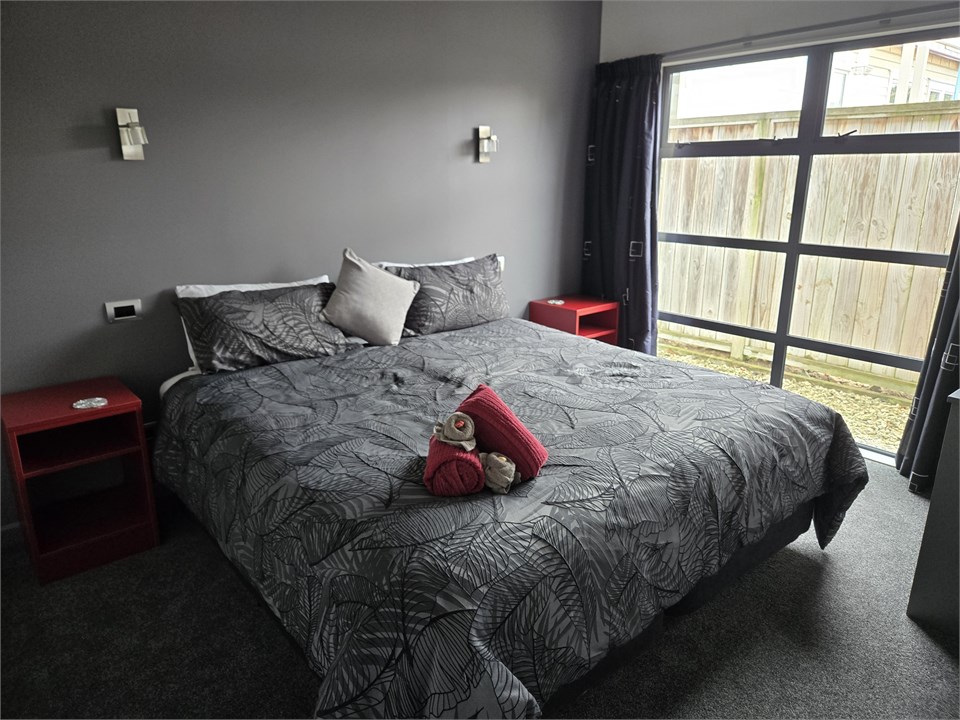 Super-king or twin single configuration