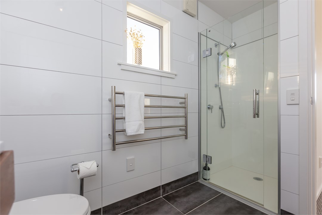 Ensuite 2