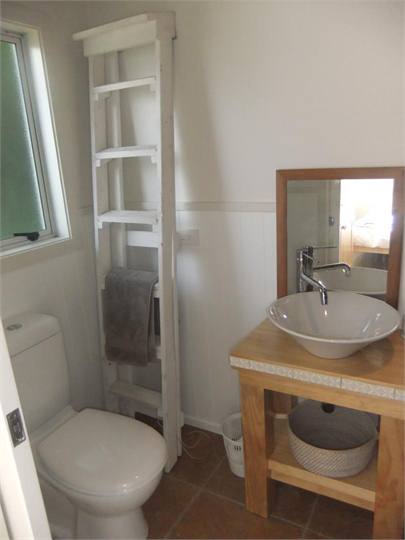 Sleepout shower area at No 27