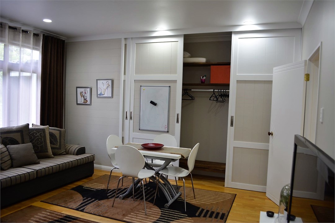 Lounge room, dining area