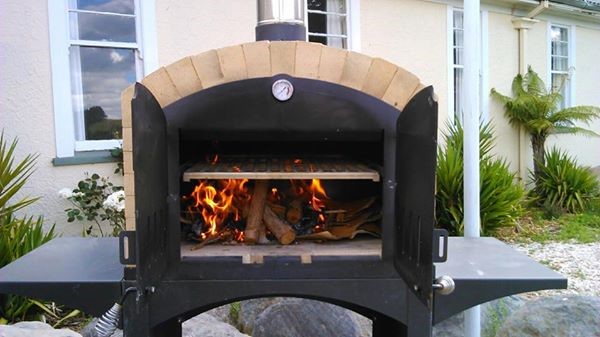 Pizza oven
