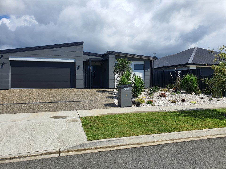 Chappie's Place Motueka Residential House for rent Holiday Houses