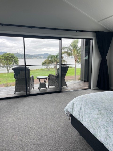 WATERFRONT UPSTAIRS MASTER BEDROOM