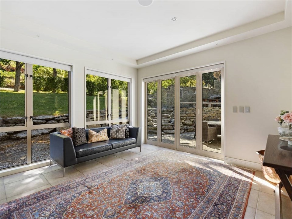 Pinnacle Villa Second Lounge