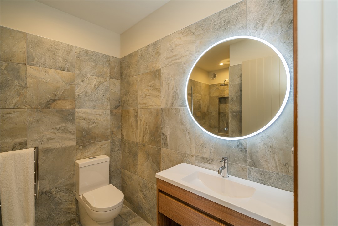 Master Suite 1 bathroom