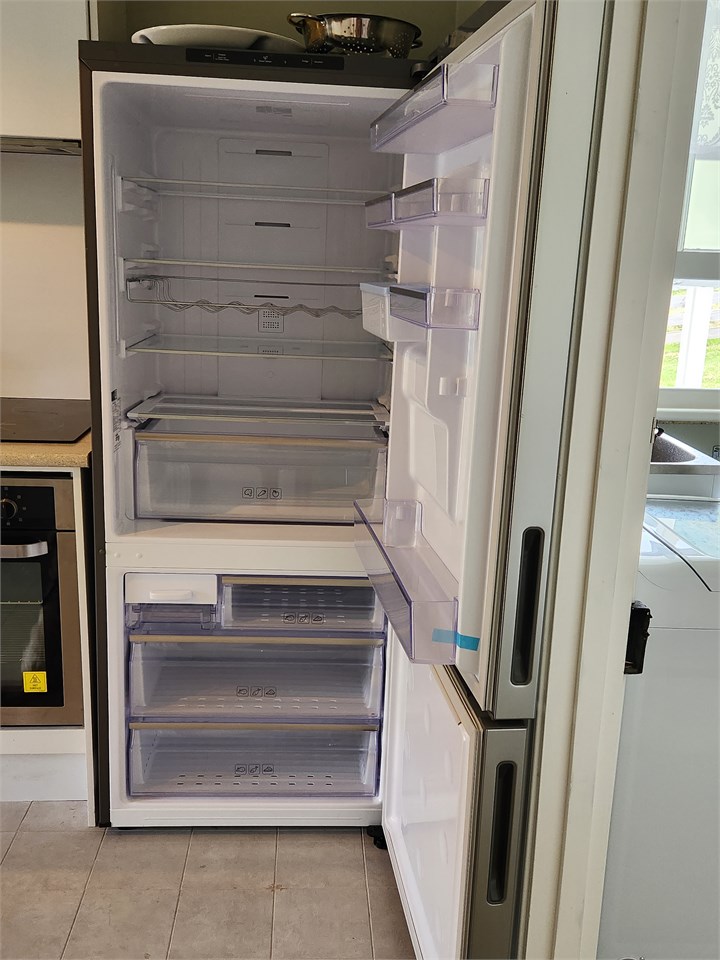 Large new fridge freezer