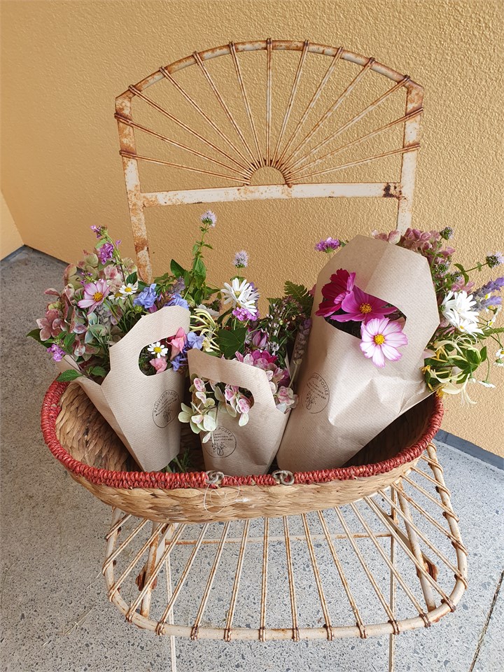 Pamelas Posies Florist