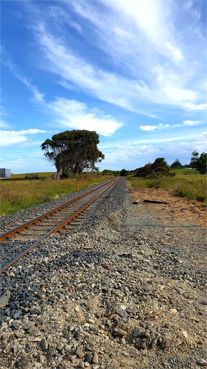 Nearby Railway line