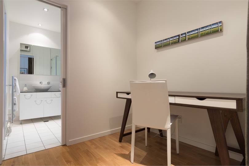 Office/Baby's room access to Ensuite Bathroom