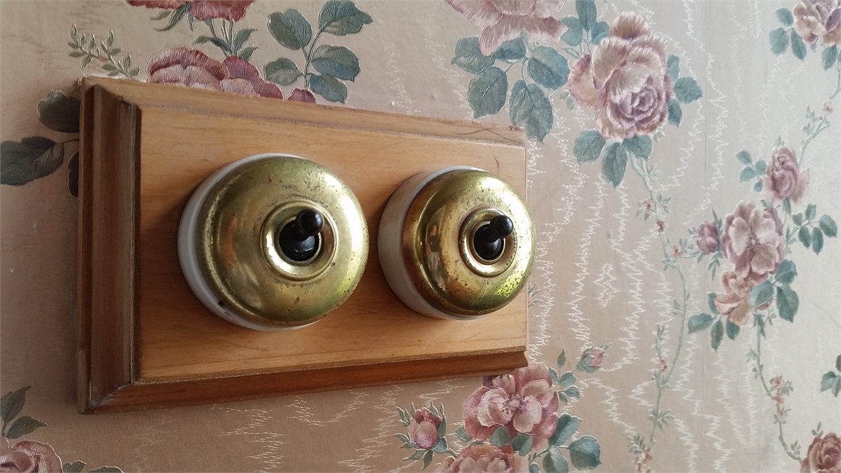 Classic Light Switch