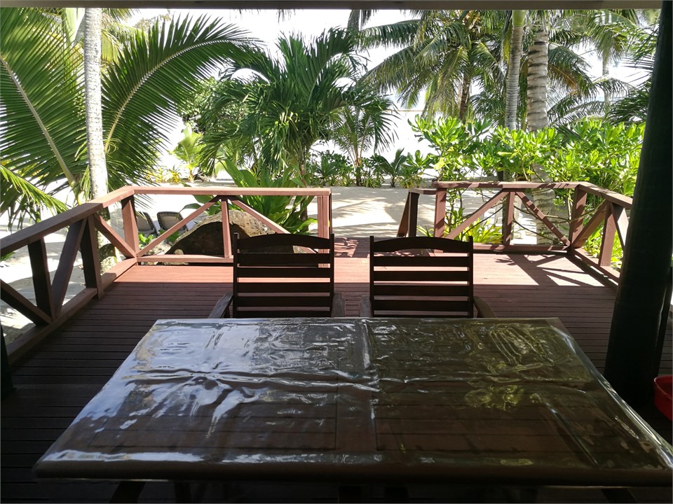 Beach House - Outdoor Dining Area