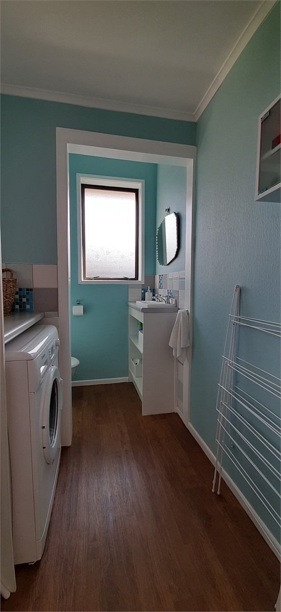 Laundry with front load washer/laundry liquid and