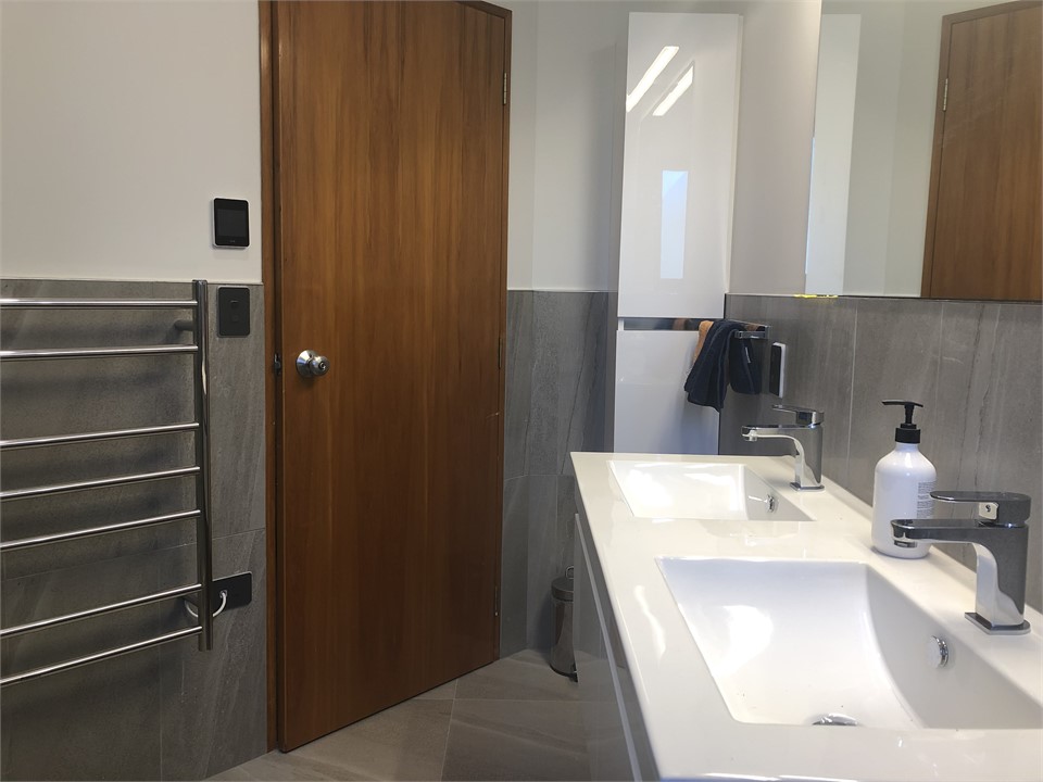 main bathroom with double-sink vanity