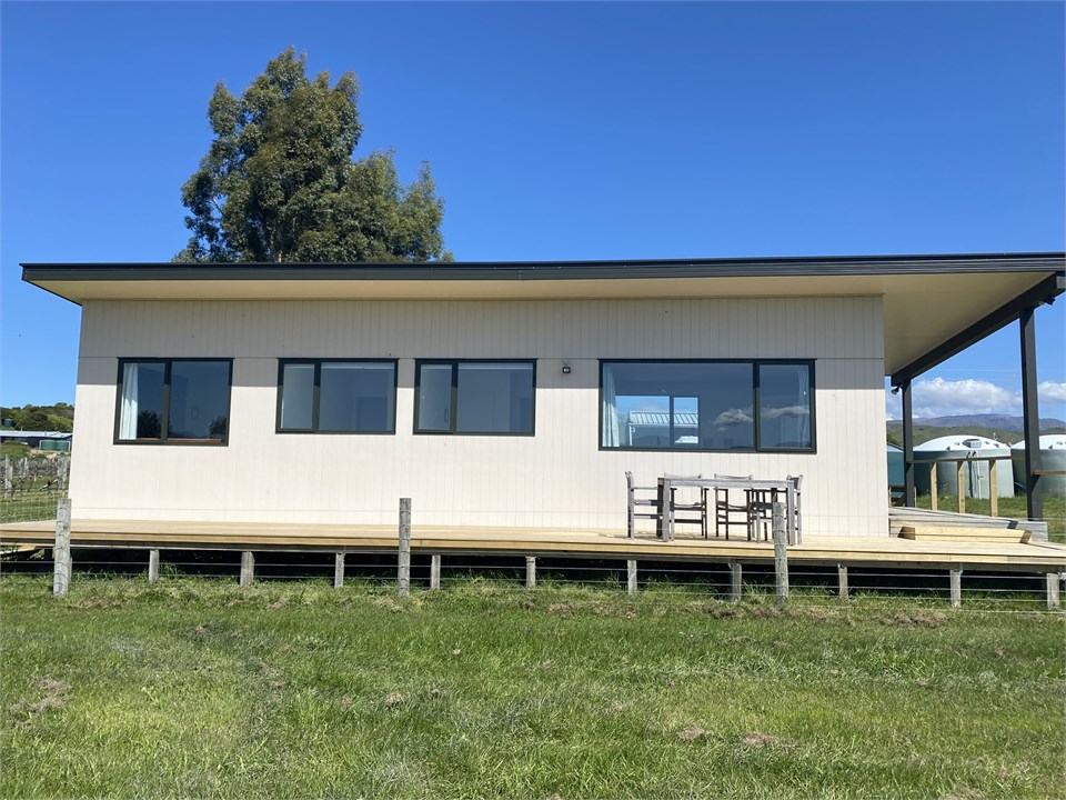 Villa View Cottage Blenheim Cottage for rent Holiday Houses