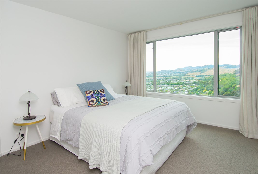 King sized second bedroom overlooking the Richmond