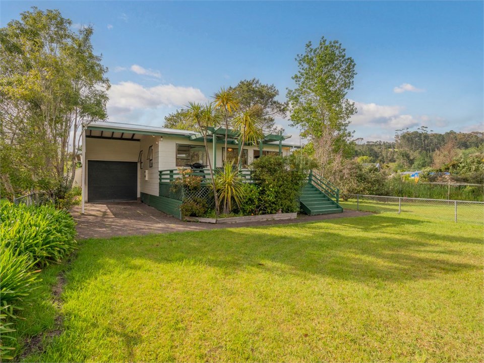 Cooks Crib (Bachcare) Cooks Beach Holiday Home for rent Holiday Houses