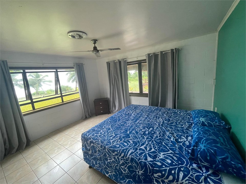 Bedroom 1: Super King Room with views