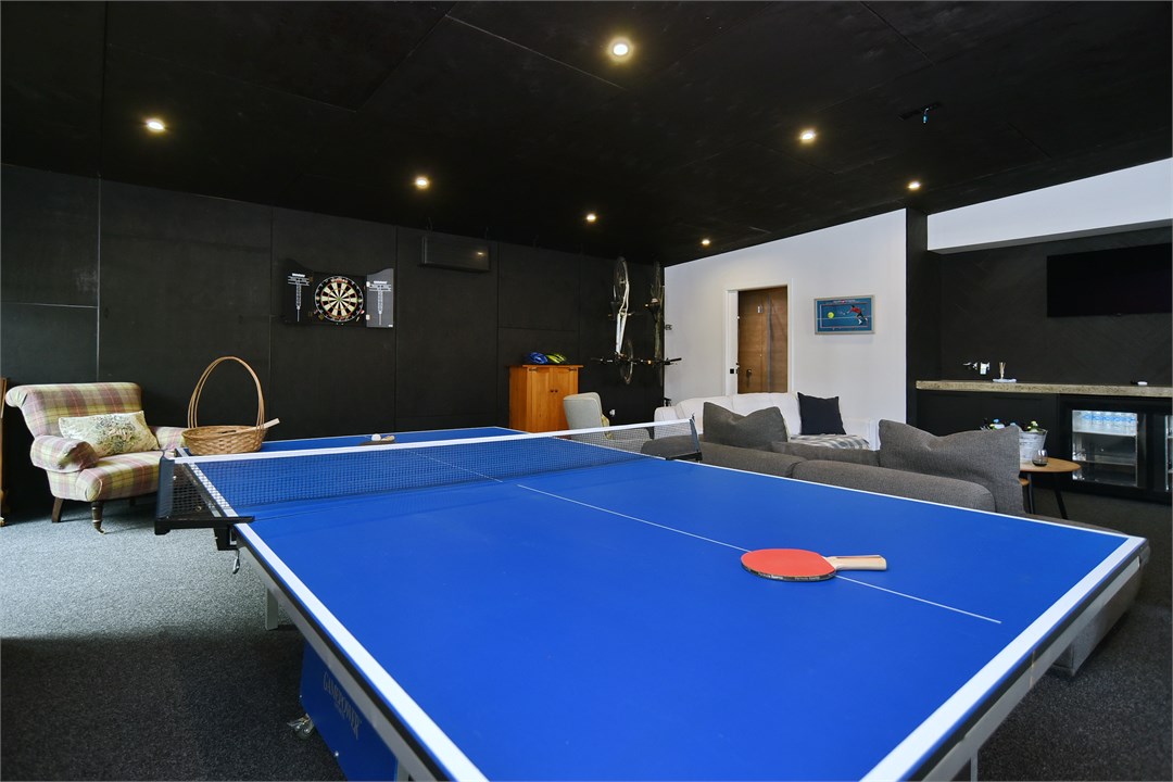 Ping pong table in the garage