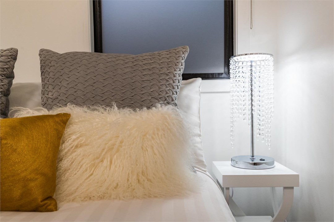 TAHUNA LAKEFRONT LUXURY AURA QUEENSTOWN HOLIDAY HO