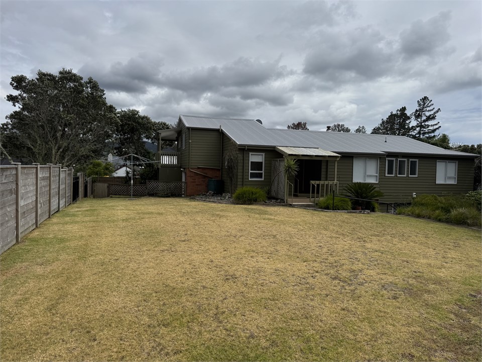 Top lawn with parking access