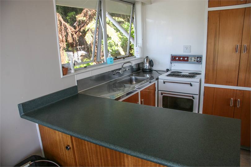 Full kitchen with amply bench space