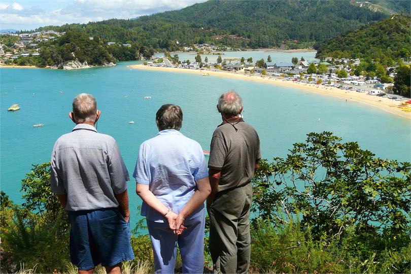 Kaiterirei Beach - 35 minute drive. Premier beach.