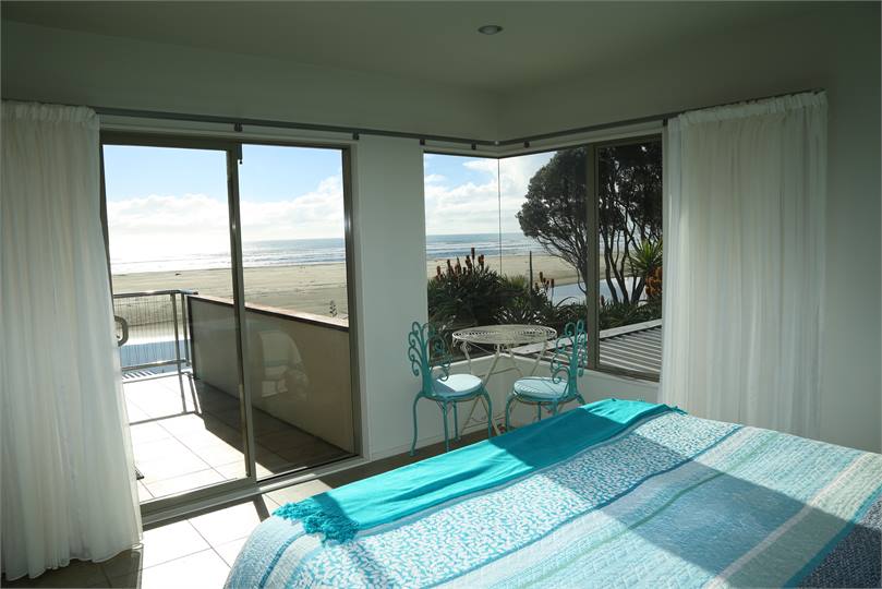 The Haven, Bedroom 2 sea views