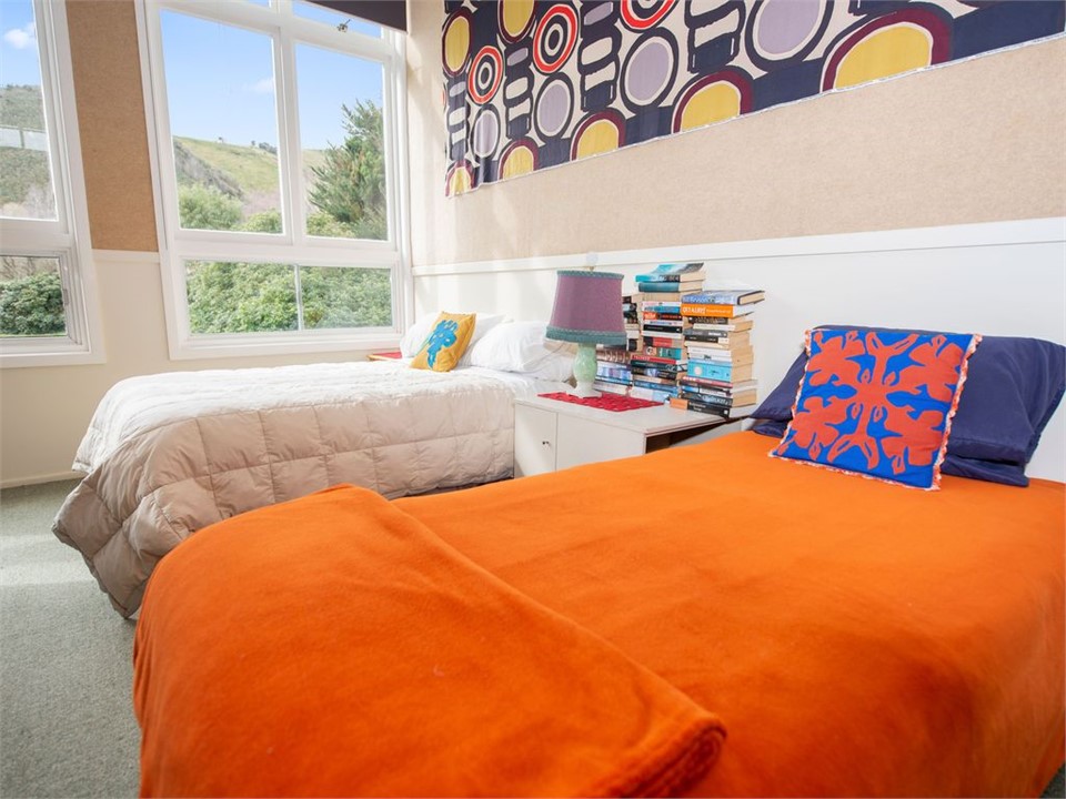 Double and single in lounge