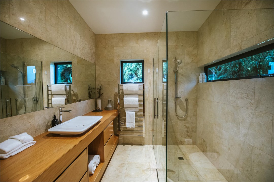 Release Wanaka - Aurum