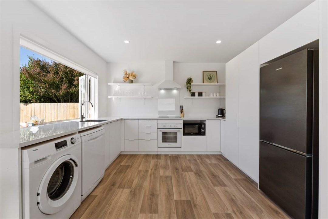 Well equipped kitchen