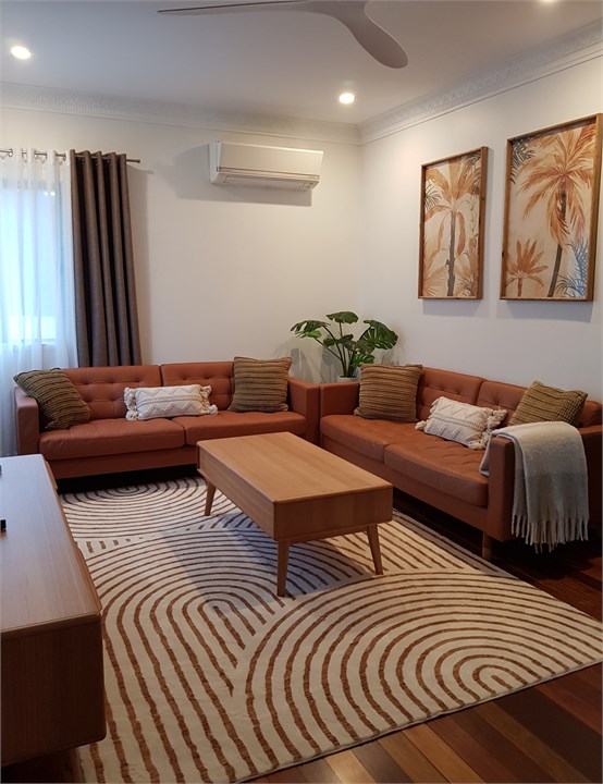 Lounge Room with Smart Tv, Air Con and Wifi