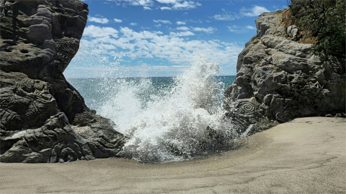 Nek minute!... Gotta be quick at The Gap!