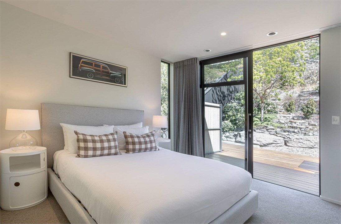 Bedroom 3 with deck access