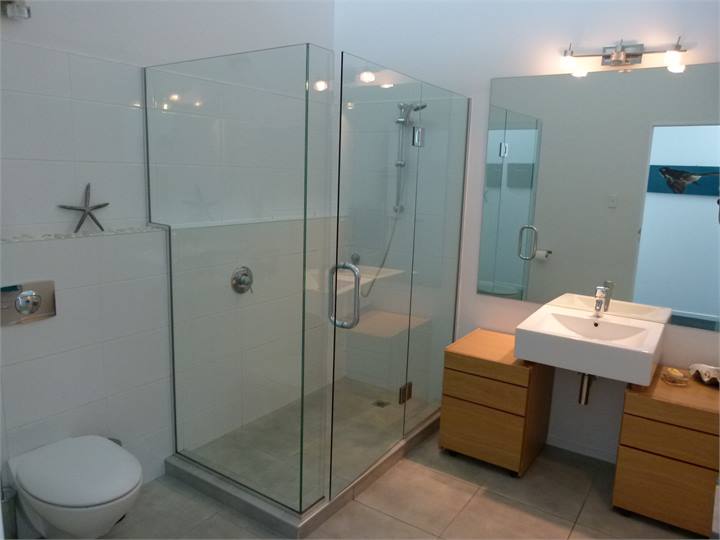 Upstairs bathroom