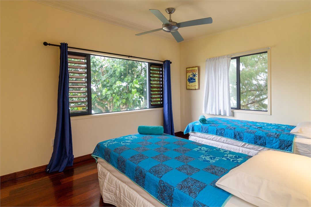 Bedroom 4 - 2 singles or 1 x queen