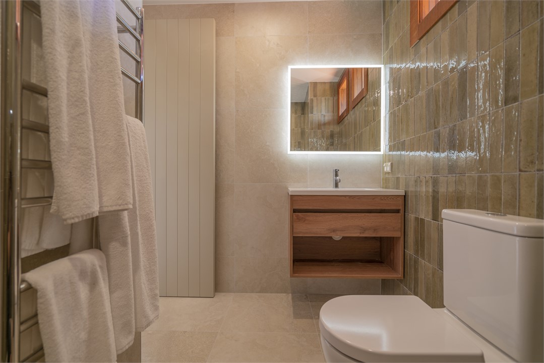 Master Suite 2 bathroom