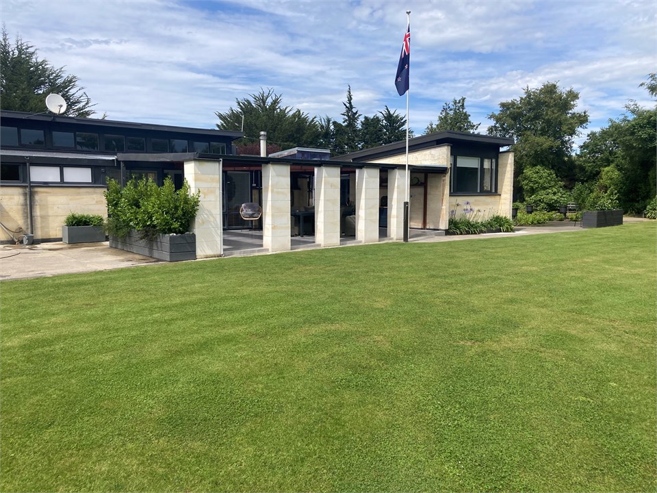 Pukeri Lodge Oamaru for rent Holiday Houses